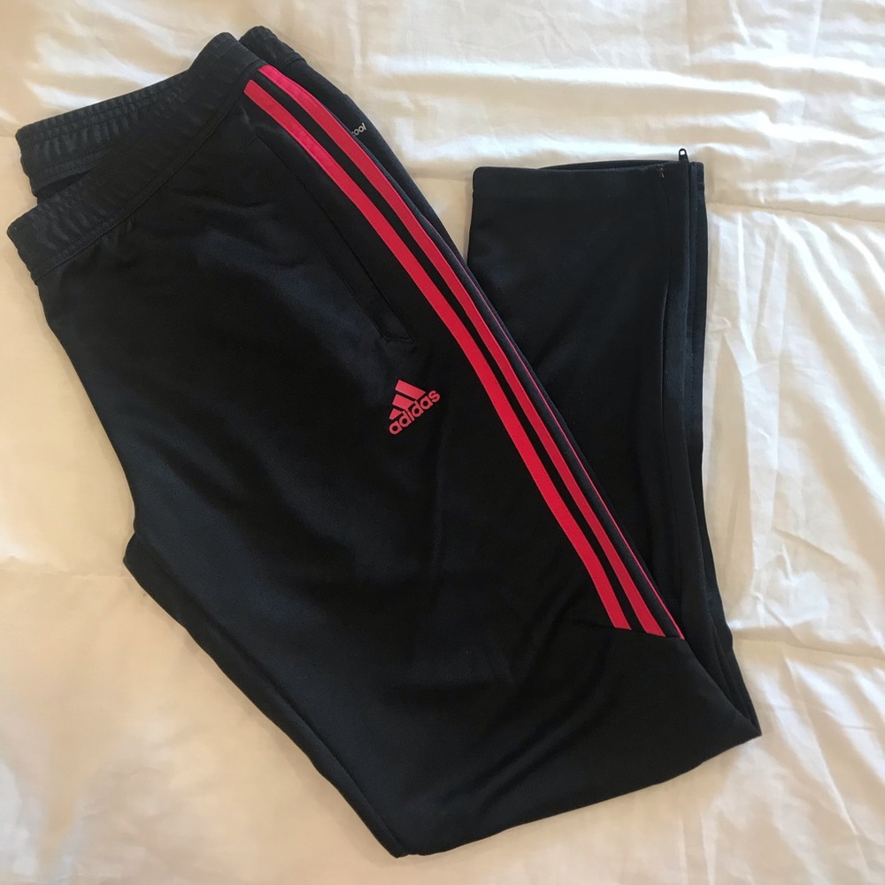 Adidas Men’s jogger - size large